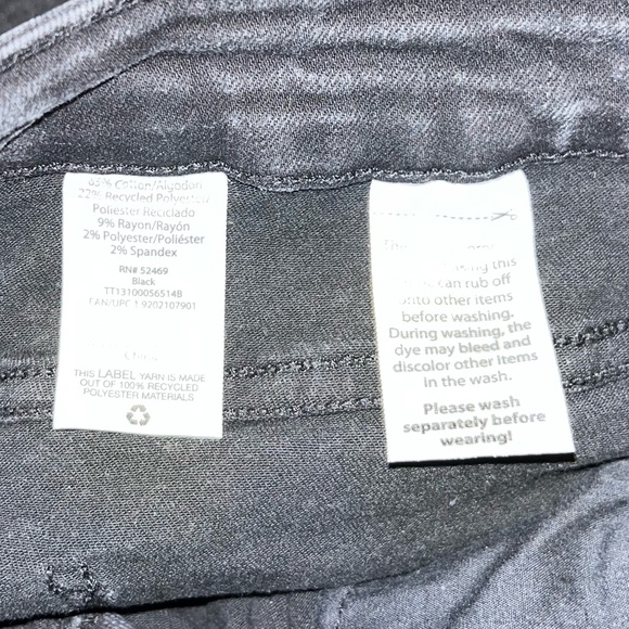 Time and Tru High Rise Black Jeans - Picture 3 of 5